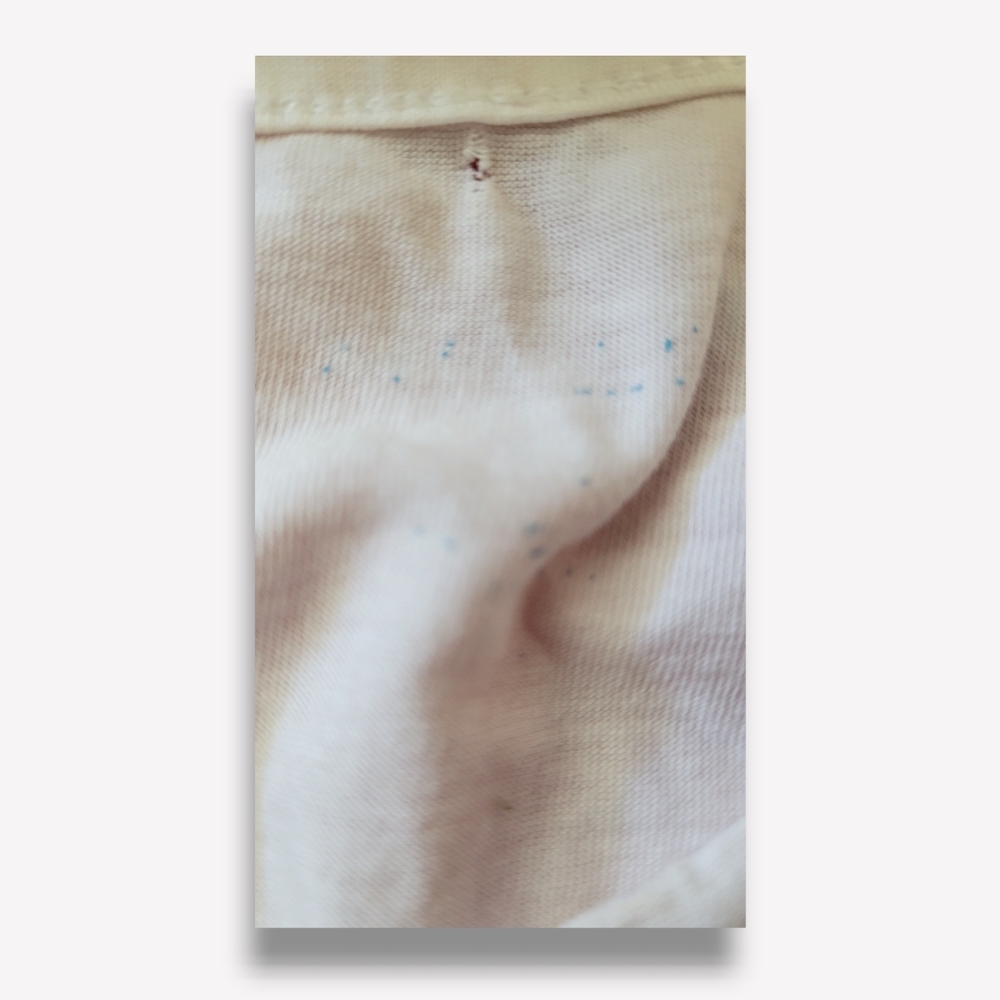 White blouse - Picture 5 of 5